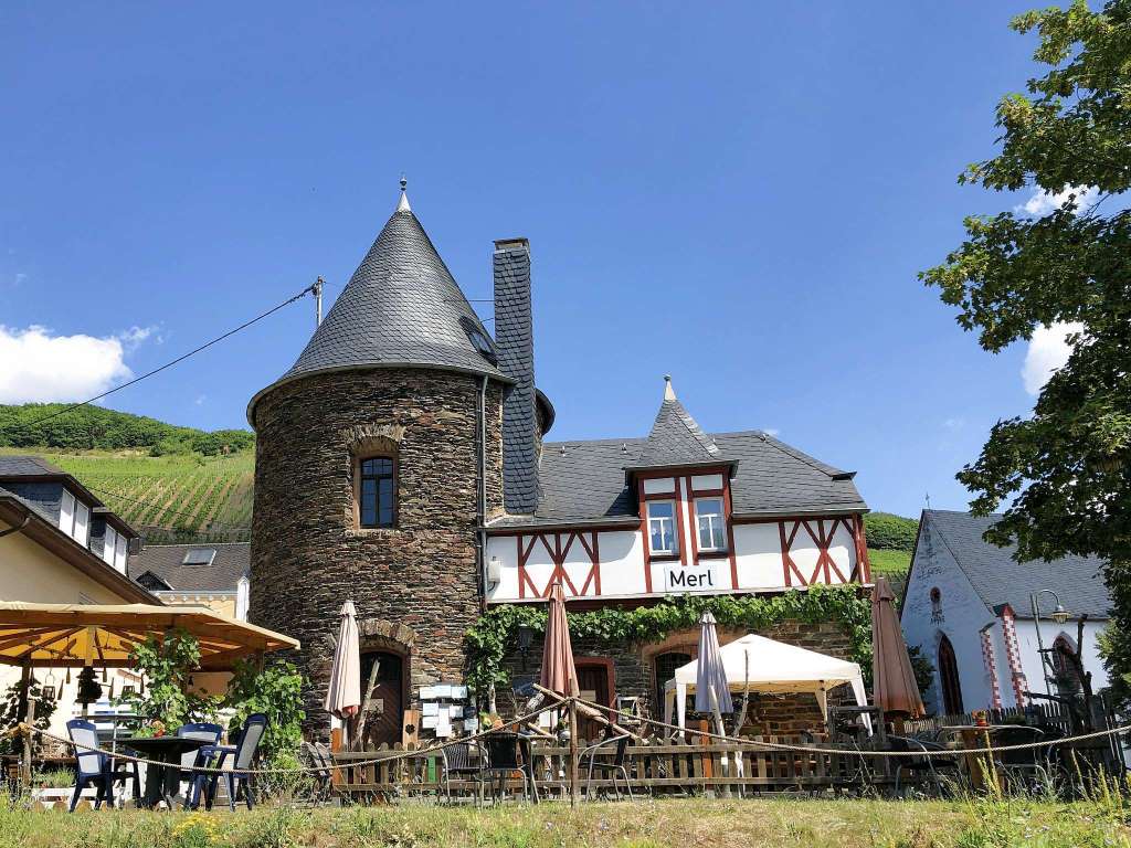 Alter Bahnhof Merl, Zell (Mosel) - Moselurlaub in Frienwohnungen Merl, Zandtstraße 9, 56856 Zell (Mosel)