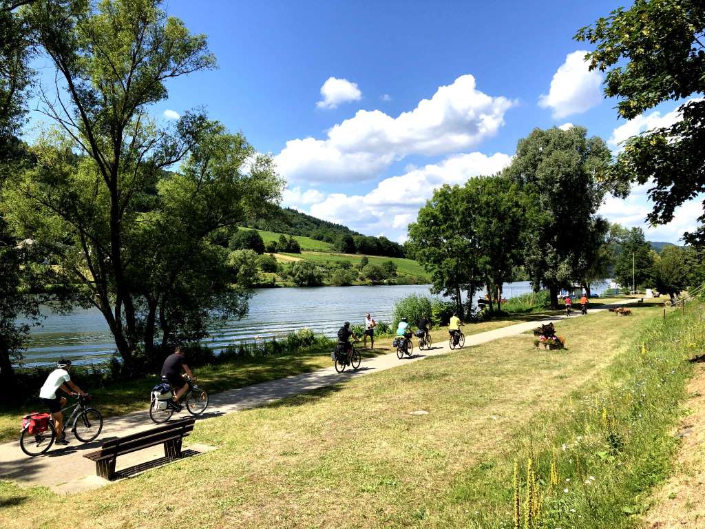 Mosel Radweg von Zell (Mosel) zum Ortsteil Merl - Urlaub an der Mosel in Frienwohnungen Merl, Zandtstraße 9, 56856 Zell (Mosel)